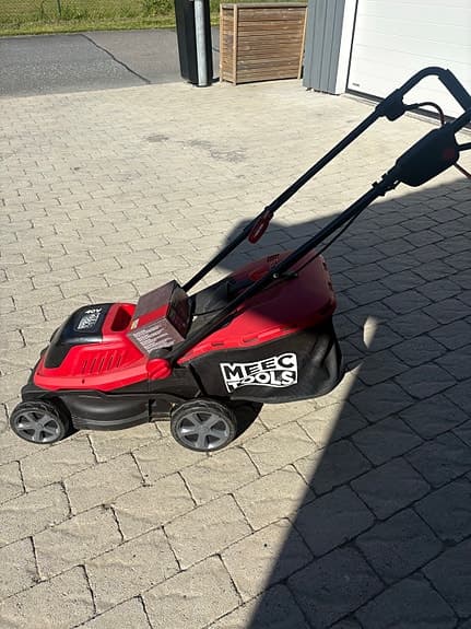 Meec Tools gräsklippare röd