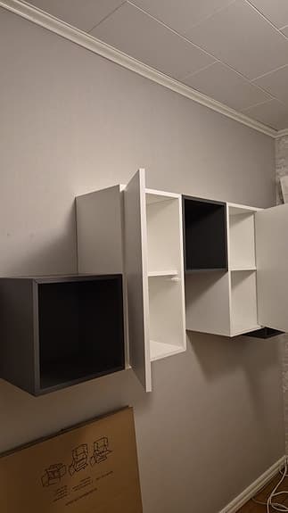 Eket hyllor
