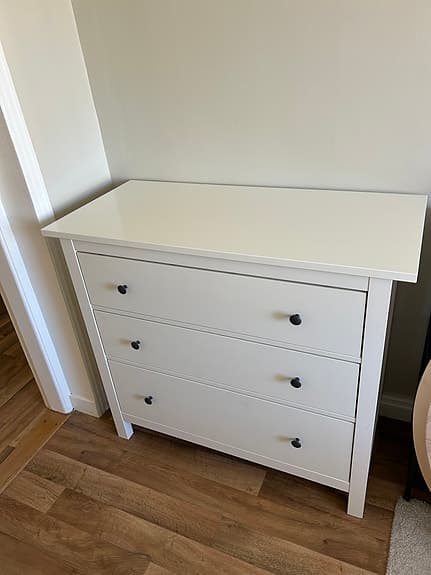 HEMNES byrå från IKEA