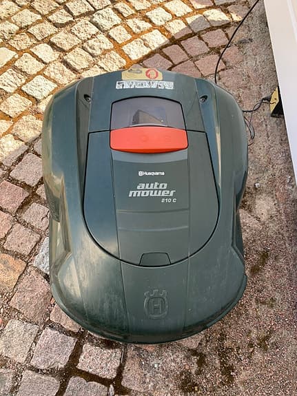 ÅRETS KLIPP! Husqvarna Automower - 210C. Världens enklaste Robotklippare!