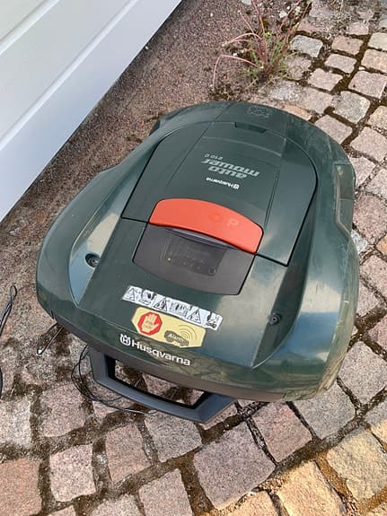 ÅRETS KLIPP! Husqvarna Automower - 210C. Världens enklaste Robotklippare!