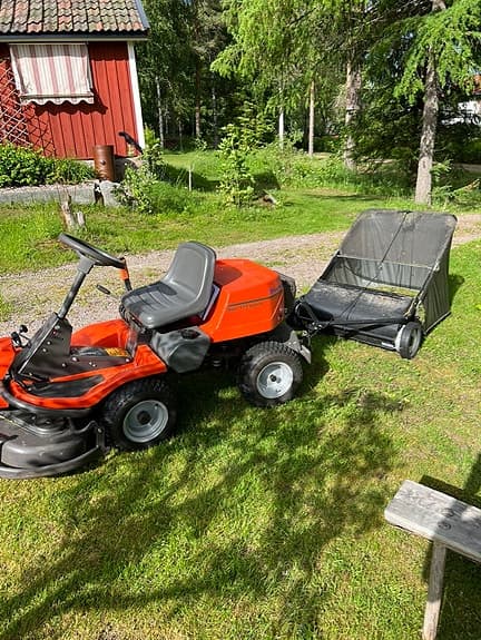 Husqvarna uppsamlare 32" för gräs, löv - modell 965870501