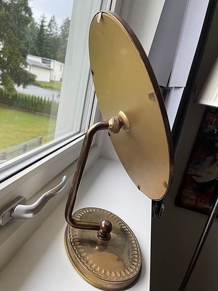 Sminkspegel bordsspegel i mässing