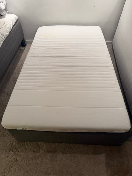 IKEA 2 stycken Skotterud 120cm  säng
