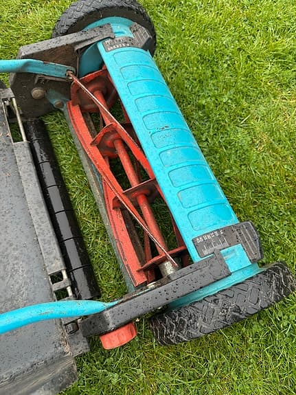 Gardena handgräsklippare med uppsamlare