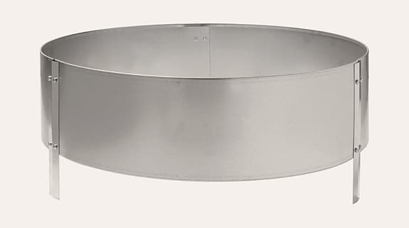 4 nya, runda  odlingskragar i metall som kommer bli fint rostiga med tiden