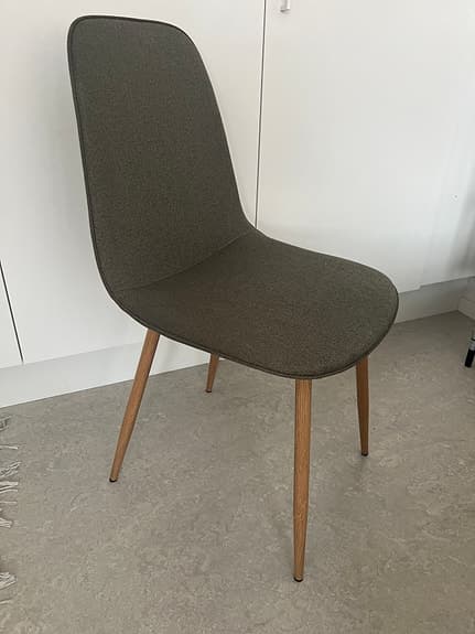 Ihopfällbart bord och stolar