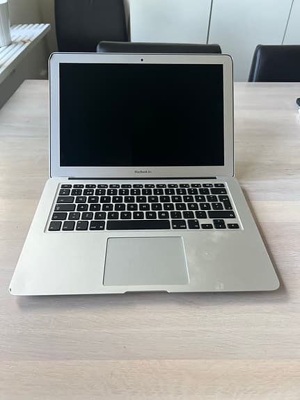 Apple MacBook Air 13"