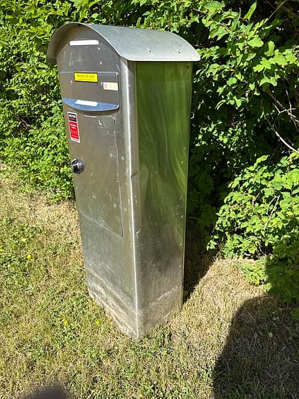 Rostfri brevlåda