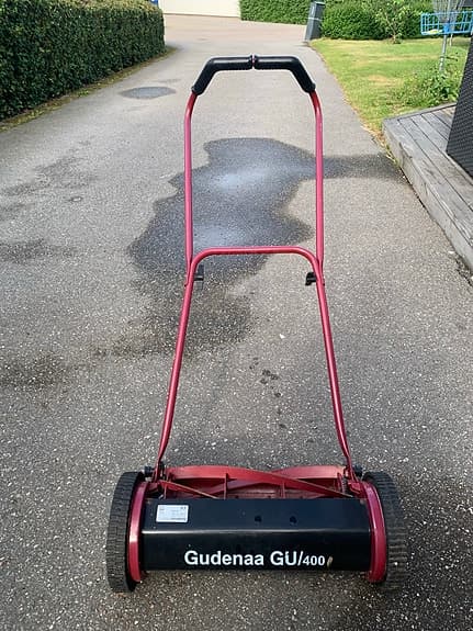 Gudenaa GU 400 handgräsklippare röd