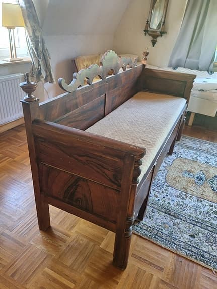 Gammal kökssoffa - utdragbar
