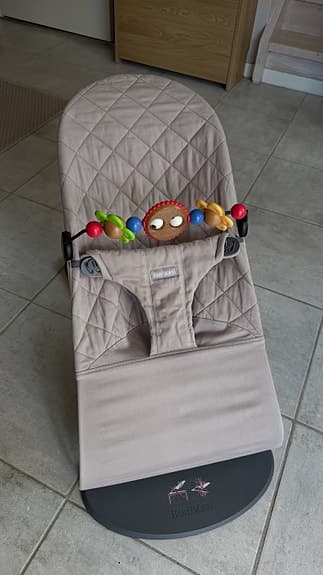 Babybjörn babysitter
