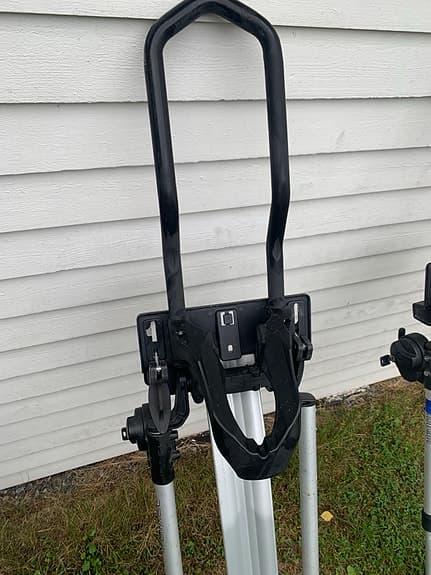2st Menabo cykelhållare takmonterad aluminium svart