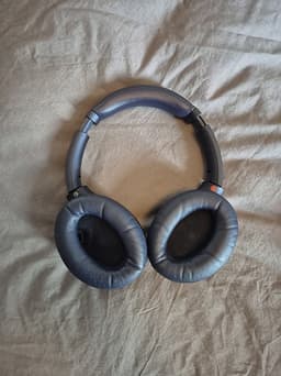 Sony WH-1000XM4 trådlösa hörlurar over-ear svart