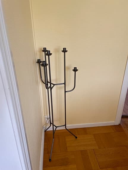 Golvljusstake i metall för 6 ljus