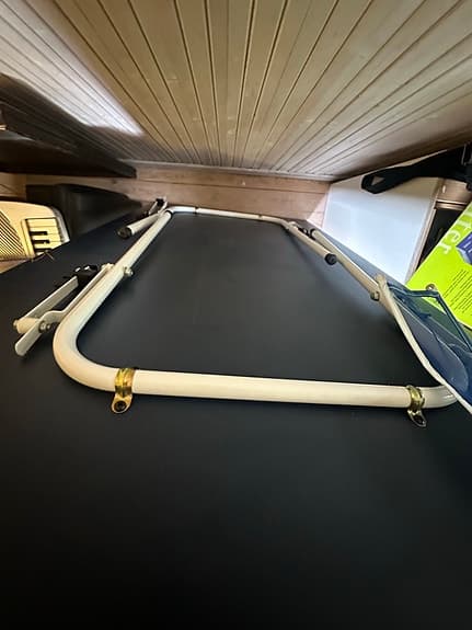 Mindre ihopfällbart pingisbord