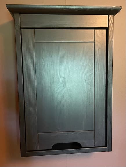 Väggskåp Mörkbrun