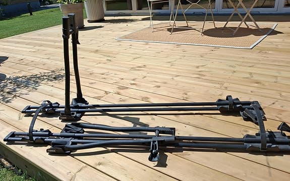 Thule cykelhållare för biltak.