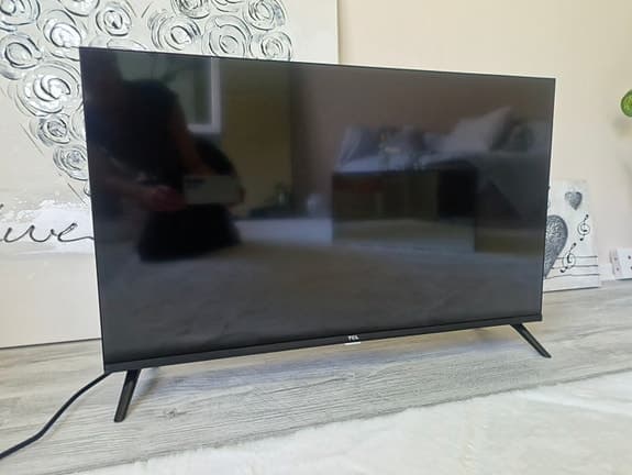 TCL 32S5400AF 32” Full HD Smart-TV med inbyggd Chromecast – som ny