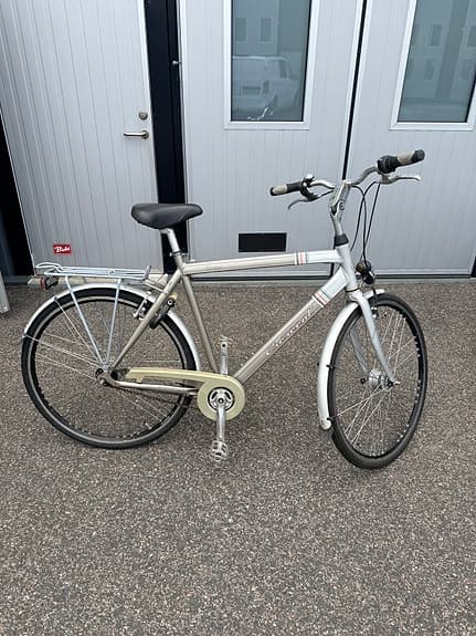 Crescent Street – Pålitlig och välutrustad stadscykel