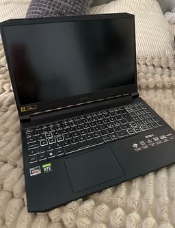 Acer Nitro 5 15,6" Gaminglaptop (RTX 3060 / Ryzen 5 / 16GB RAM)