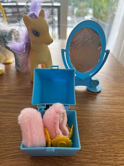 My Little Pony lekset med ponnyfigurer och tillbehör