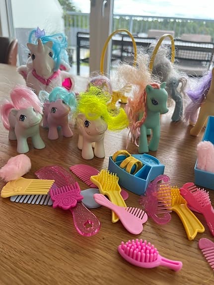 My Little Pony lekset med ponnyfigurer och tillbehör
