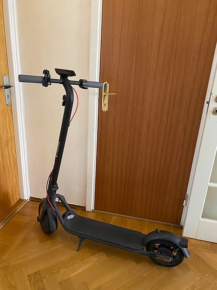 iWEEJ Elektrisk scooter svart