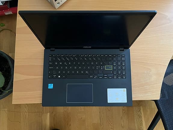Asus E510 15"