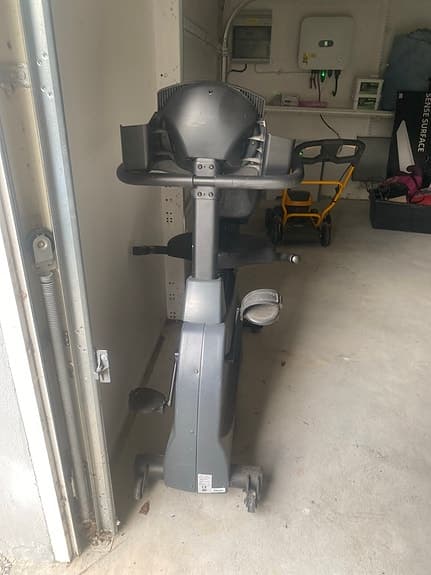 LeMond Fitness sittande motionscykel svart