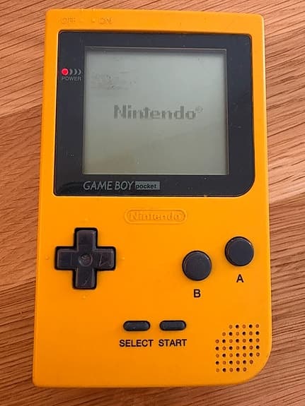 Game boy pocket