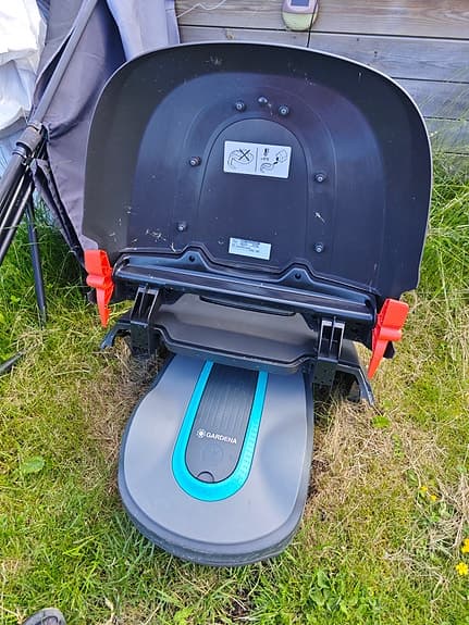 Gardena Sileno med garage och Smart System