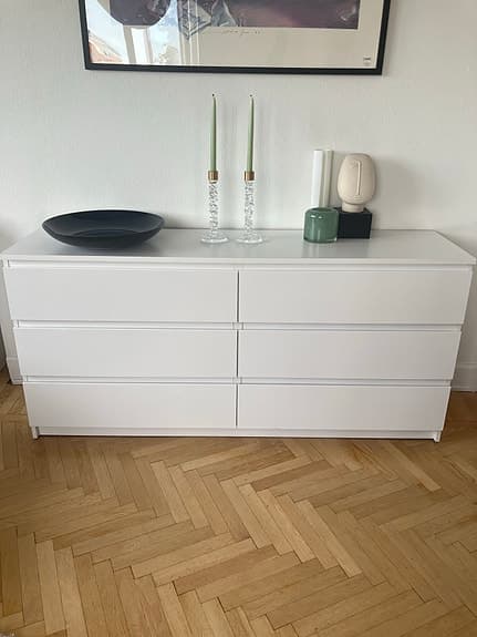 Byrå Malm 6 lådor