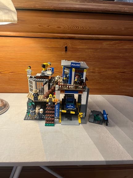 Lego City #60174 Mountain Police Headquarters