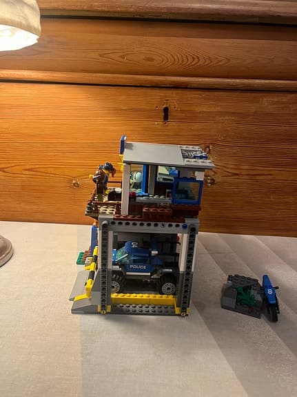 Lego City #60174 Mountain Police Headquarters