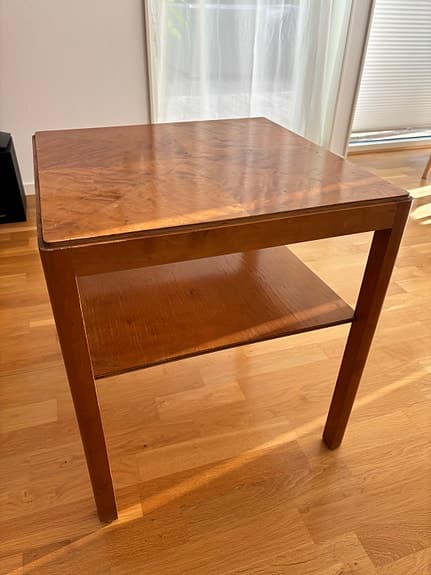 Bord med teak faner skiva