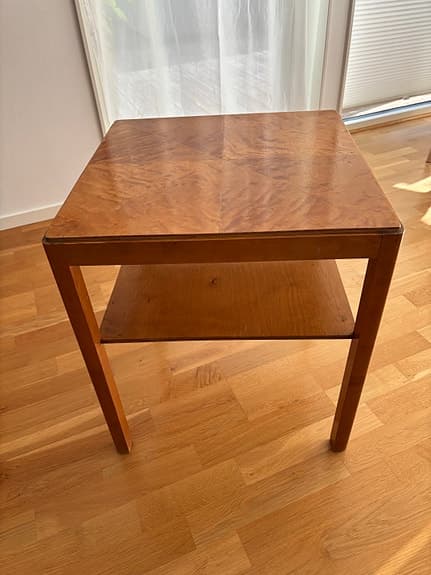 Bord med teak faner skiva