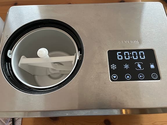 Severin glassmaskin med kompressor rostfri