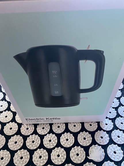 Clas Ohlson vattenkokare 1 liter svart
