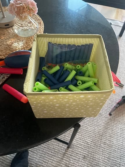 Nerf leksakspistoler med skott