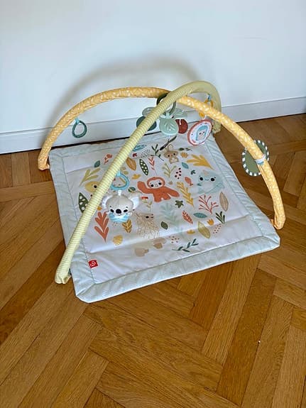 Fisher-Price babygym