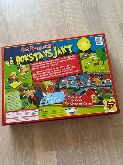 Små Kloka Barn På Bokstavsjakt sällskapsspel