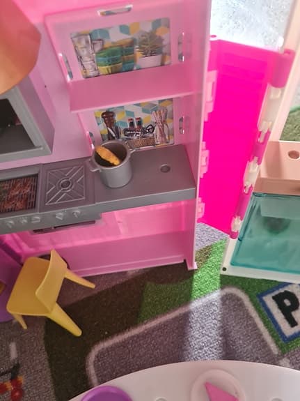 Barbie dockhus kök och vardagsrum lekset