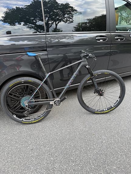 Canyon Exceed medium. Top-spec!