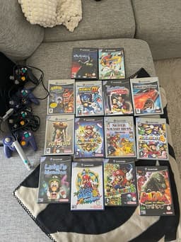 Nintendo GameCube spelpaket med kontroller
