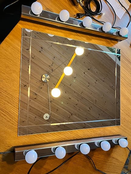 IKEA spegel med fasad kant