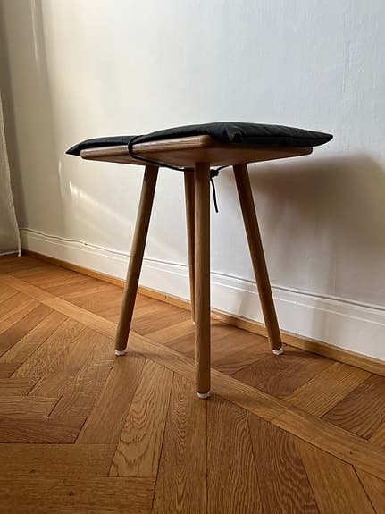 Fritz Hansen pall ”Georg”