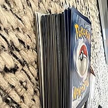 Pokemon kort, böcker och leksaker paket