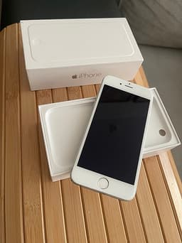 Apple iPhone 6S modell 16 GB silver