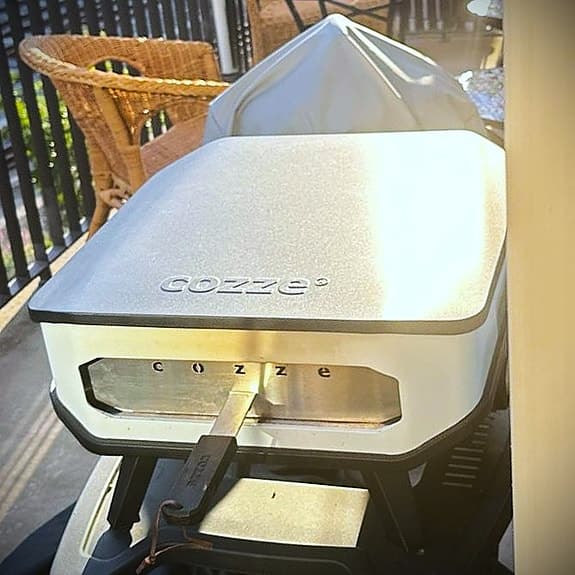 Cozze pizzaugn el 13" tum med pizzaspade, stand och cover